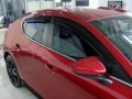 Дефлекторы боковых окон Mazda 3 Хэтчбек 2019- корткие, темные, 4 части, SIM Россия